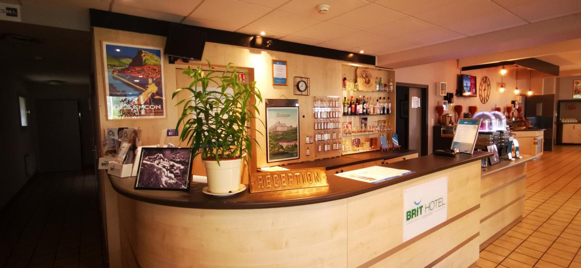 Brit Hotel Besancon L'Horloge エクステリア 写真
