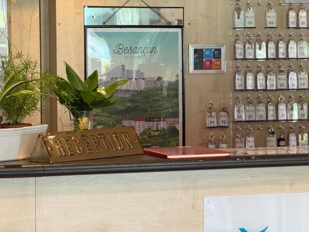 Brit Hotel Besancon L'Horloge エクステリア 写真