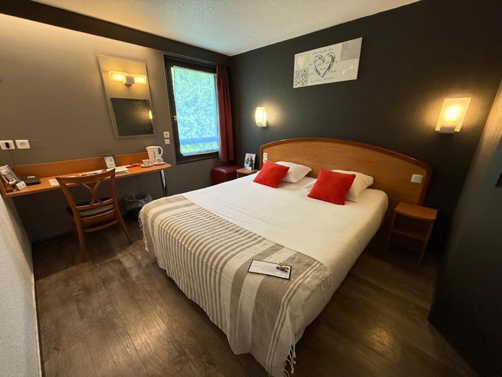 Brit Hotel Besancon L'Horloge エクステリア 写真